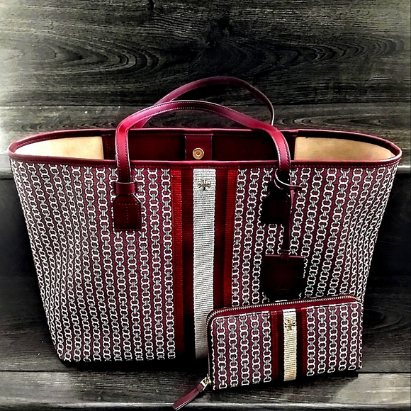 Tory Burch Handbags - AUTHENTIC TORY BURCH GEMINI CHAIN LINK BURGUNDY LARGE TOTE BAG